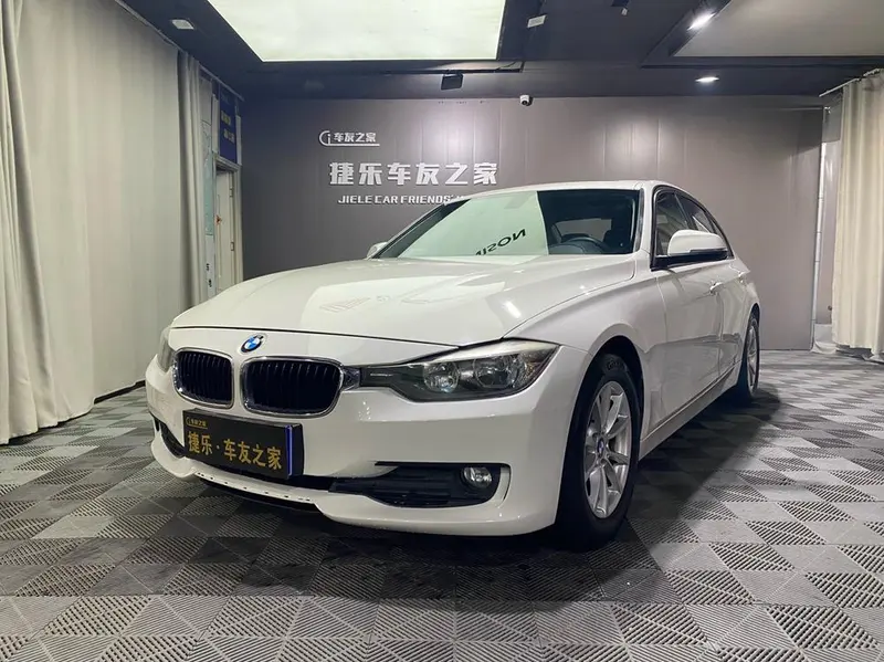 BMW 3-Series, 2015