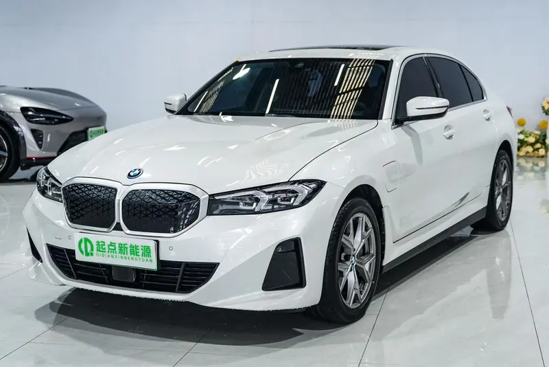 BMW i3, 2025