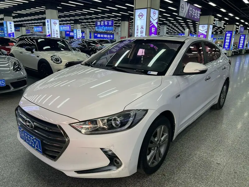 Hyundai Elantra Lingdong, 2016