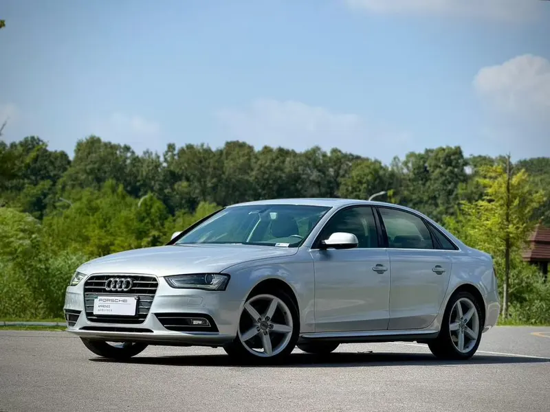 Audi A4L, 2015