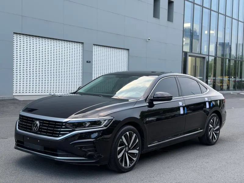 Volkswagen Passat, 2023