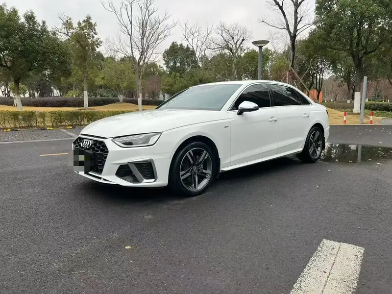 Audi A4L, 2020