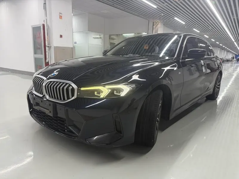 BMW 3-Series, 2023