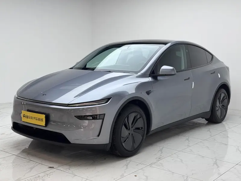 Tesla Model Y, 2025