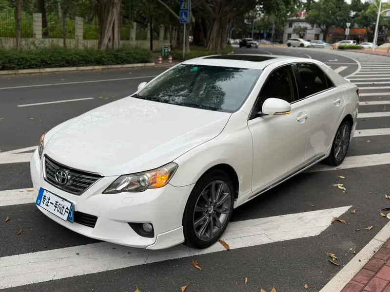 Toyota Reiz, 2012