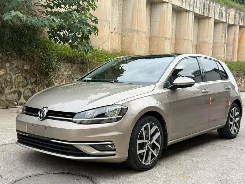 Volkswagen Golf, 2020