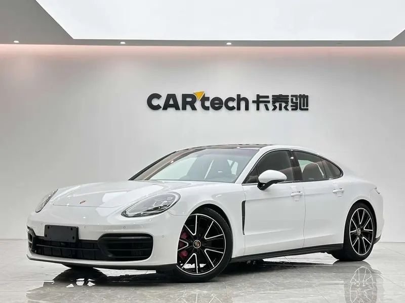 Porsche Panamera, 2022