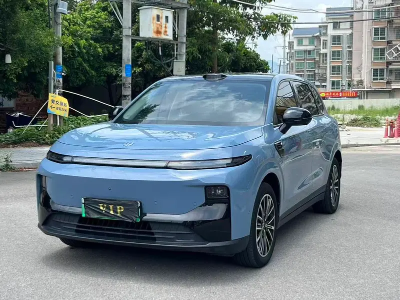 Leapmotor B10, 2025