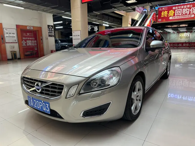 Volvo S60 (Import), 2013