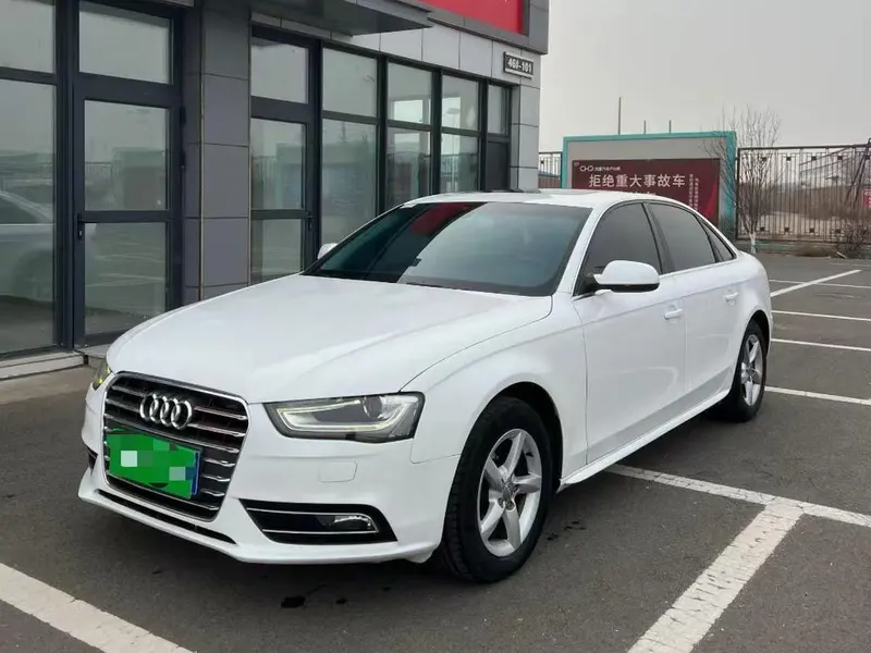 Audi A4L, 2015