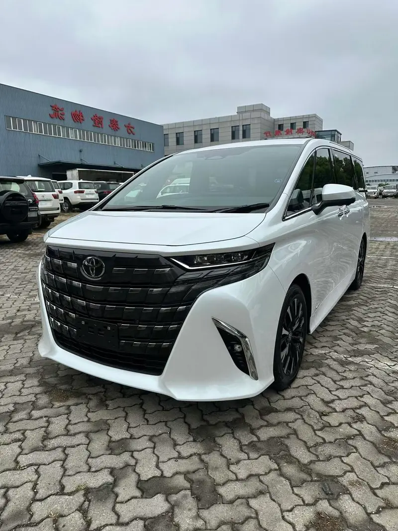 Toyota Alphard, 2026