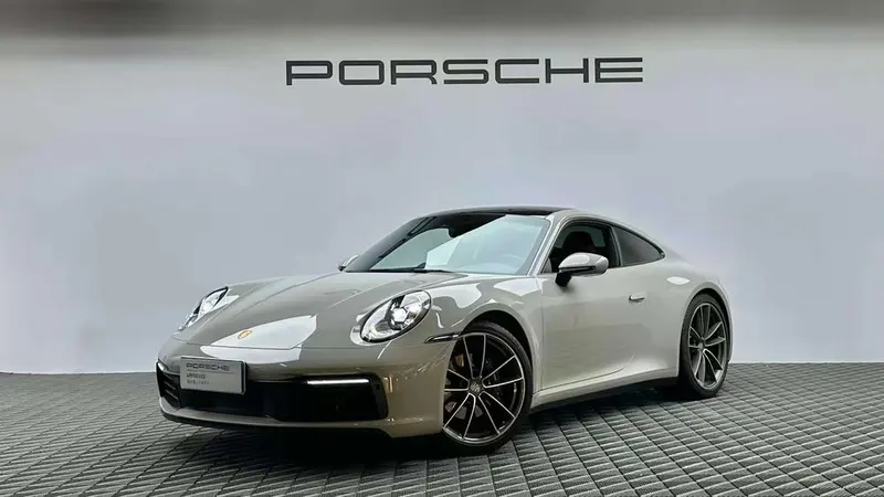 Porsche 911, 2023