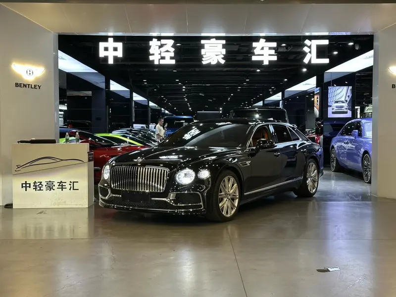 Bentley Flying Spur PHEV, 2024