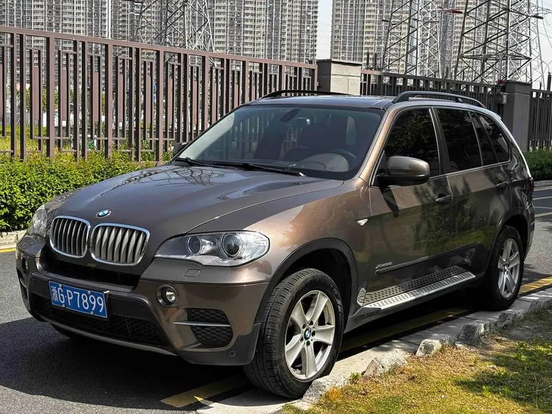 BMW X5 (Import), 2011