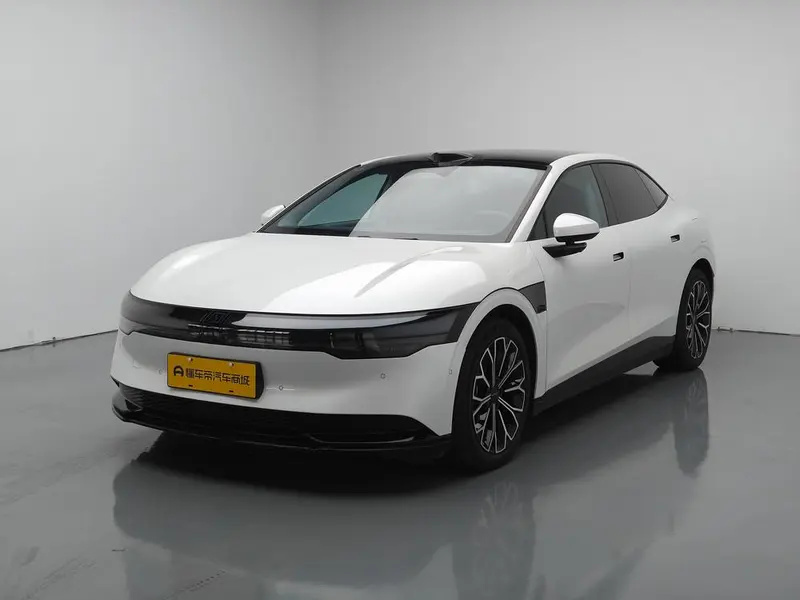 Zeekr 007, 2025