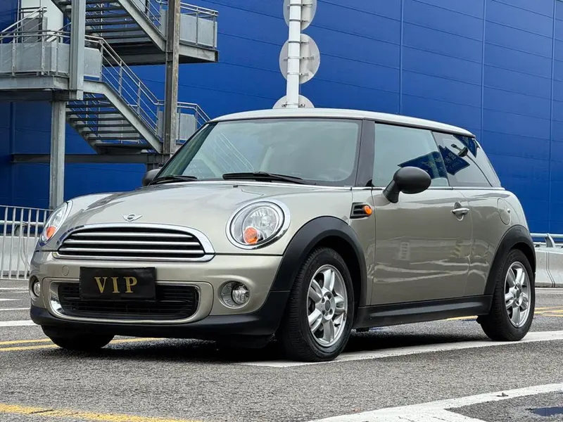 MINI MINI, 2011