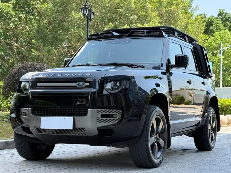 Land Rover Defender, 2023