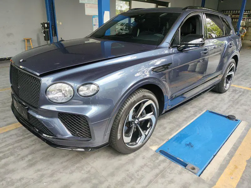 Bentley Bentayga, 2022