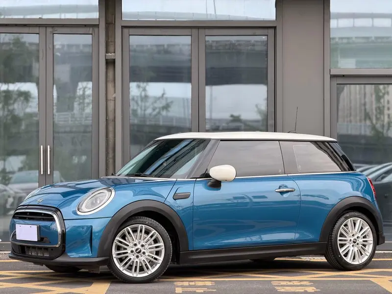 MINI MINI, 2022