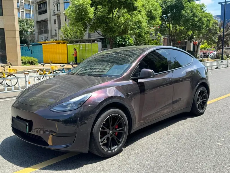 Tesla Model Y, 2023
