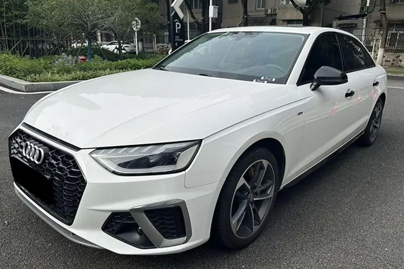 Audi A4L, 2020