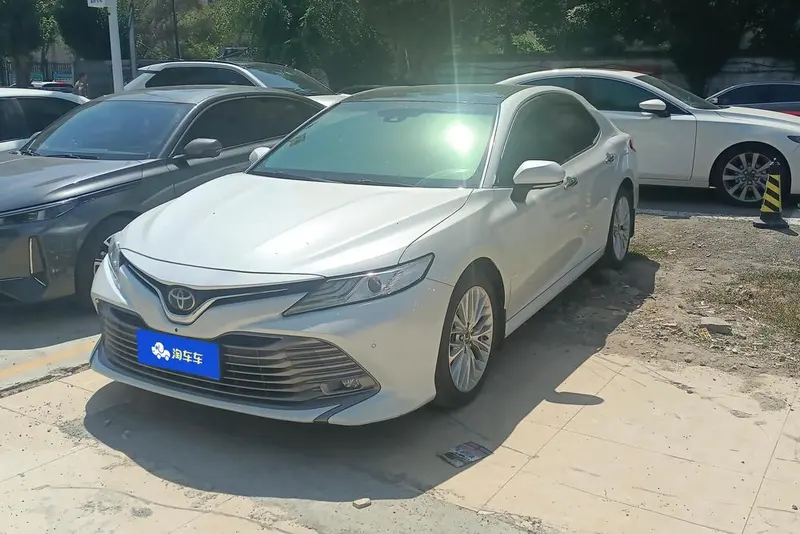 Toyota Camry, 2018