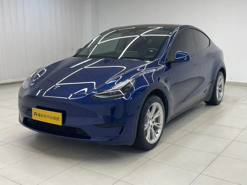 Tesla Model Y, 2022