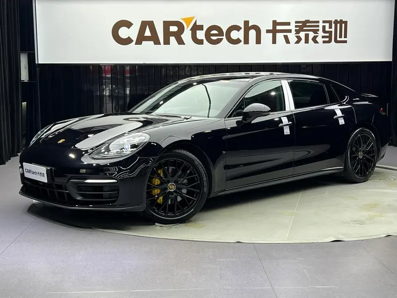 Porsche Panamera, 2021
