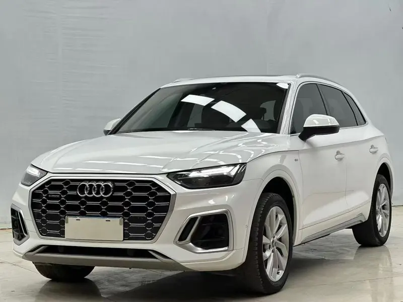 Audi Q5L, 2022