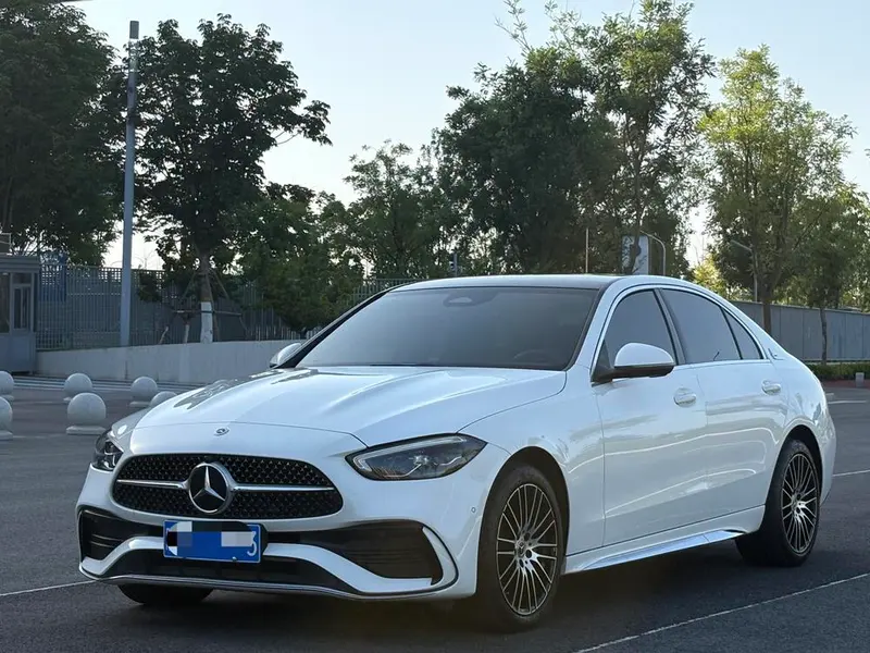 Mercedes-Benz C-Class, 2024