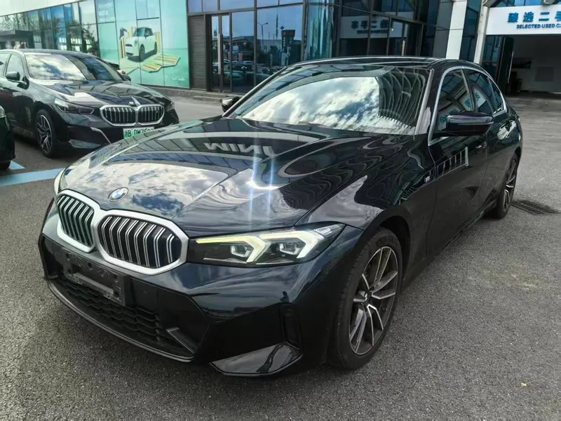 BMW 3-Series, 2023