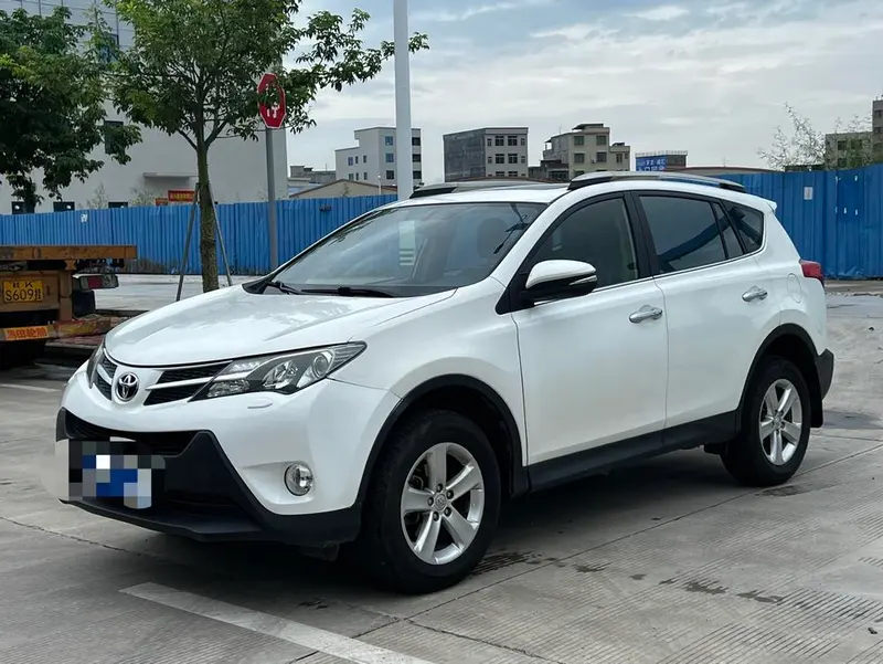 Toyota RAV4, 2013