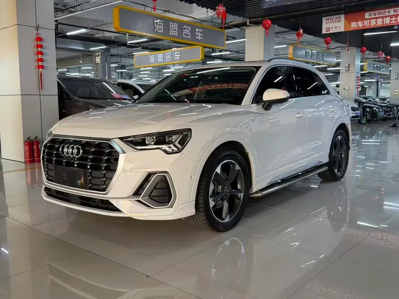 Audi Q3, 2022