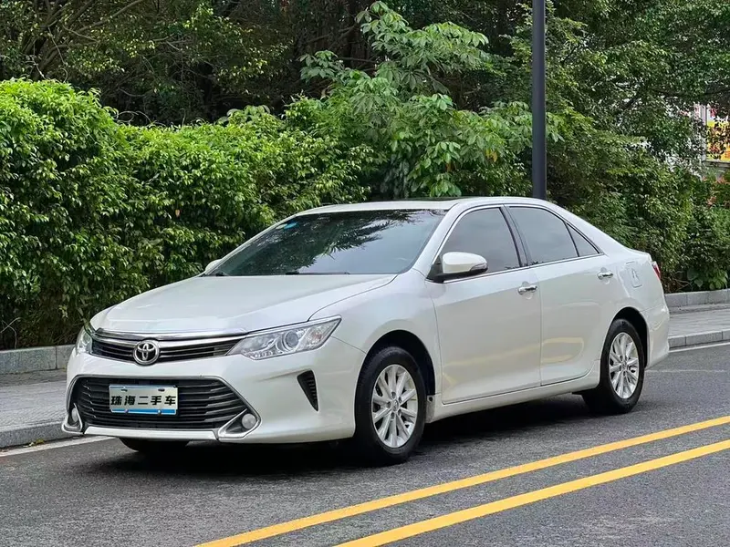 Toyota Camry, 2016