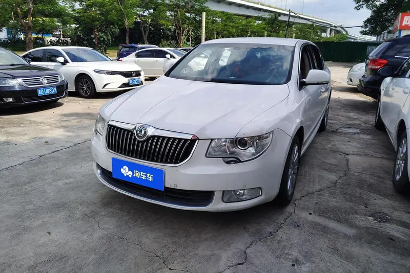 Skoda Superb, 2012