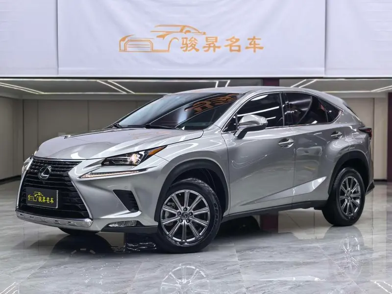 Lexus NX, 2020