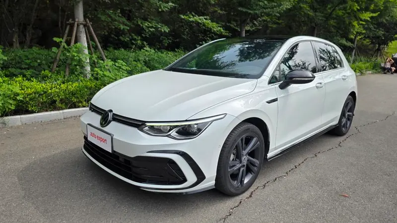 Volkswagen Golf, 2021