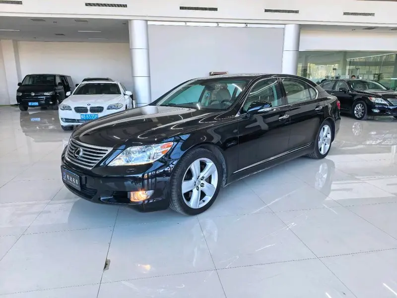 Lexus LS, 2010