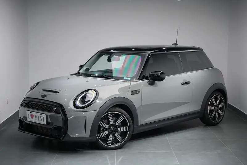 MINI MINI, 2022
