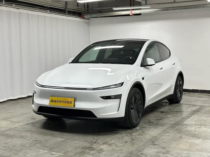 Tesla Model Y, 2026