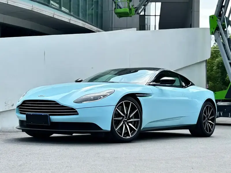 Aston Martin DB11, 2019