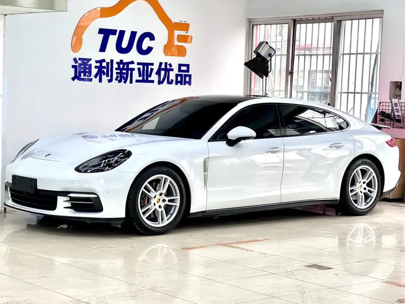 Porsche Panamera, 2017