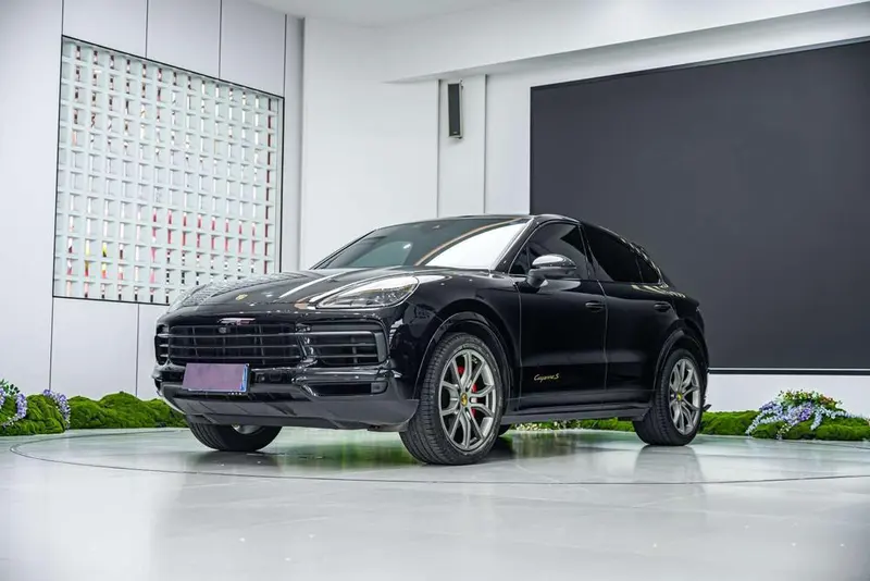 Porsche Cayenne, 2023