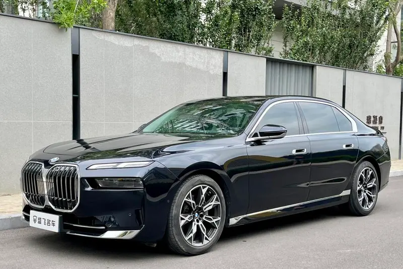 BMW 7-Series, 2023