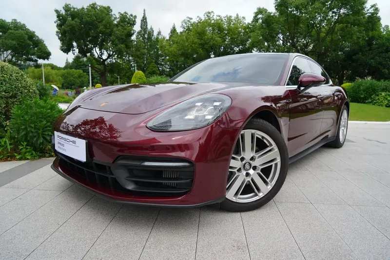 Porsche Panamera, 2022