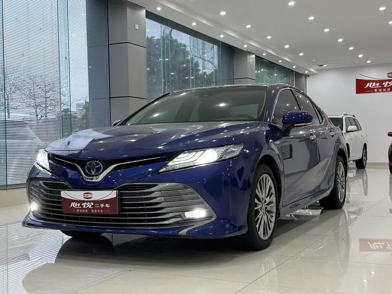 Toyota Camry, 2019