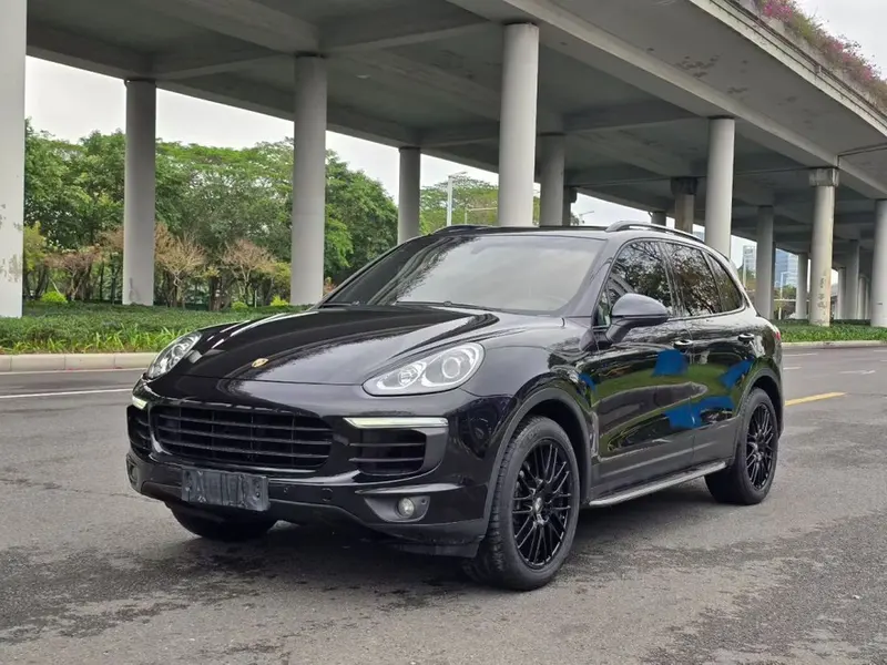 Porsche Cayenne, 2015