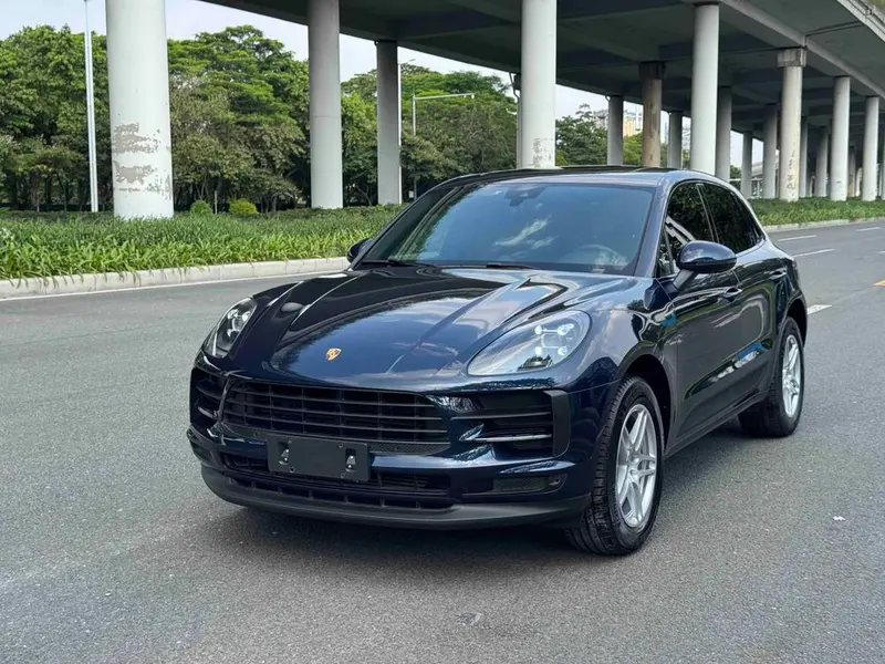 Porsche Macan, 2021