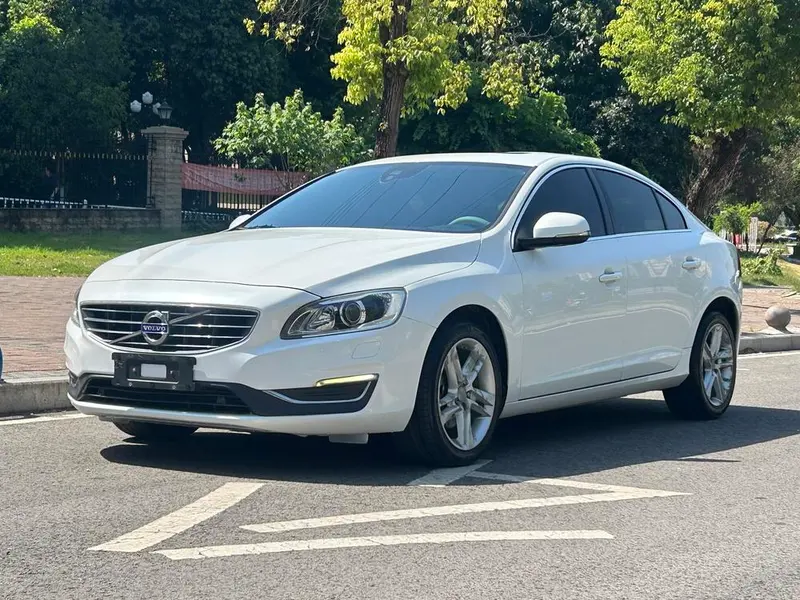 Volvo S60, 2016
