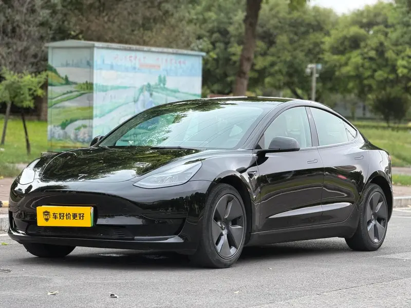 Tesla Model 3, 2022